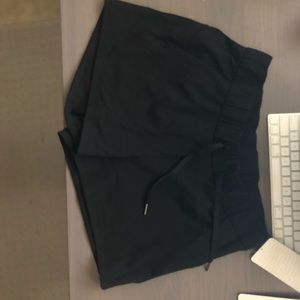 Lululemon On The Fly Short size 8